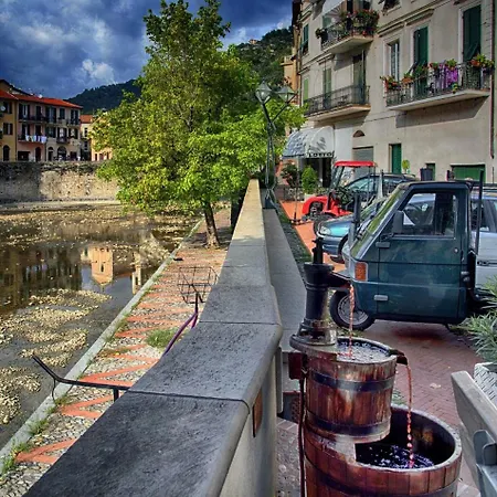 Bedbluesky - Stardust Semesterbostad Dolceacqua