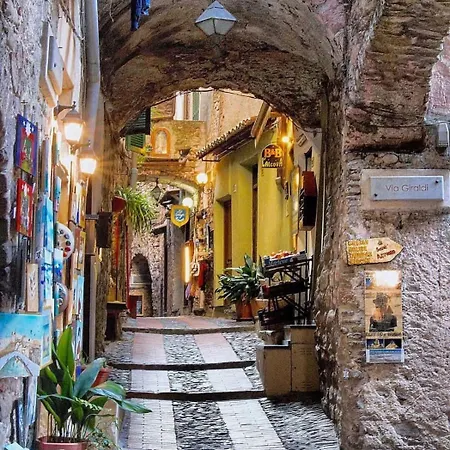 Bedbluesky - Stardust Dom wakacyjny Dolceacqua